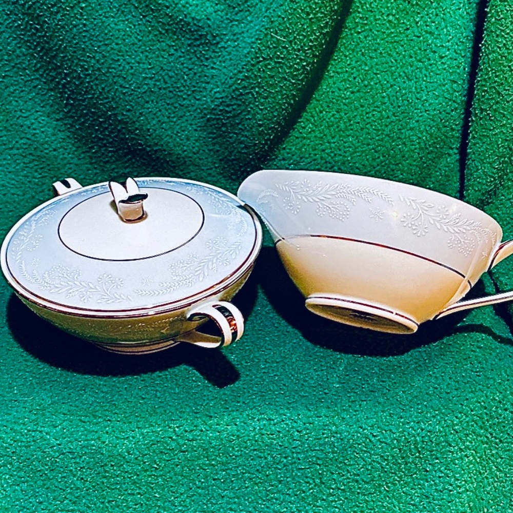 Noritake Fine China Cream and Sugar set - NWOT